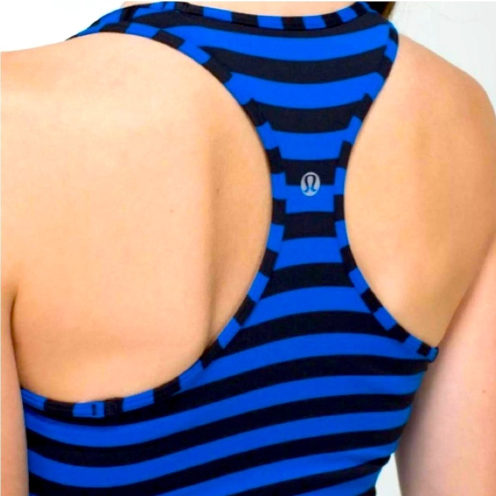 Lululemon 2 cool RACERBACK Blue and Black Striped Tank Top size 4 PTP 14 EUC